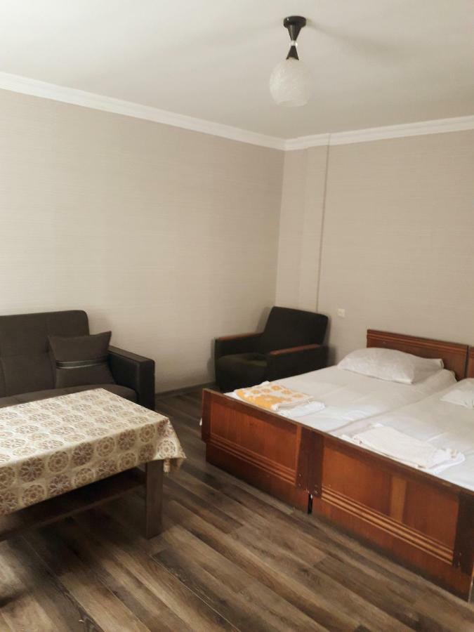 Apartament Sofia Lägenhet Borjomi Exteriör bild